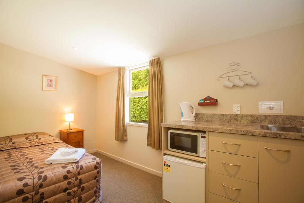 Shades Of Arrowtown Motel Kamer foto