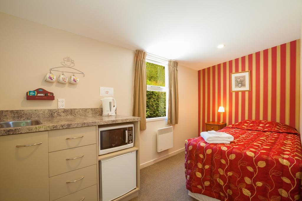 Shades Of Arrowtown Motel Kamer foto