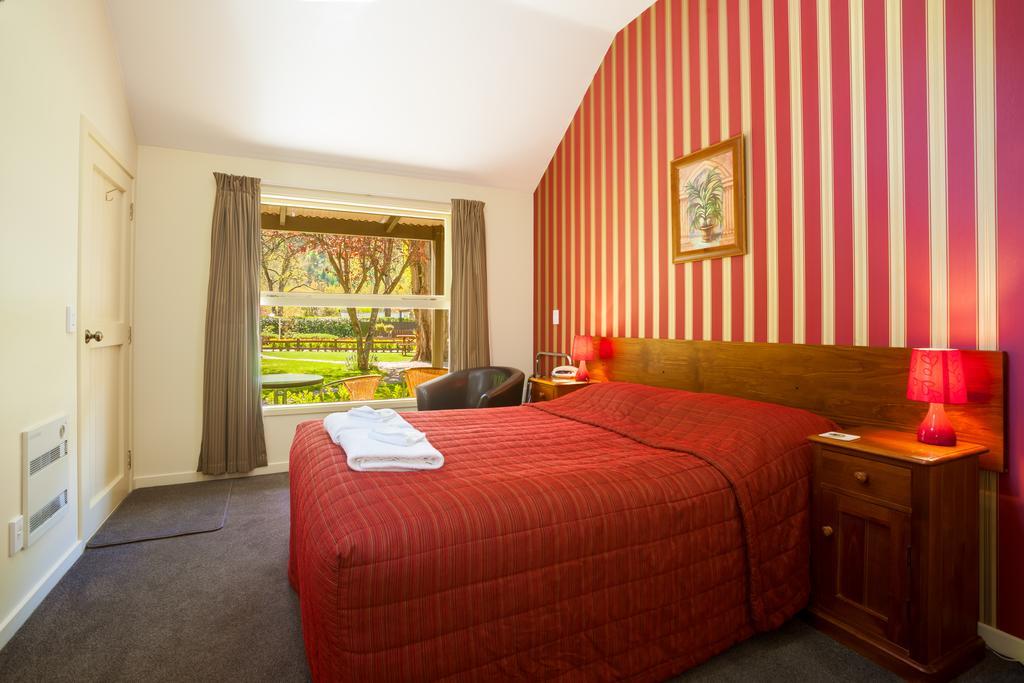 Shades Of Arrowtown Motel Buitenkant foto